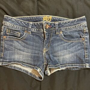 Womens sneak peak Jean shorts